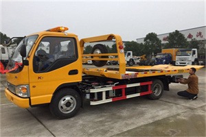 抚宁哪里有拖车服务